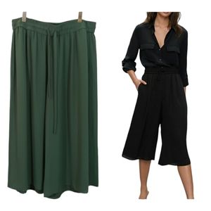 Aritzia Babaton Luiz Cropped Wide Leg Pants